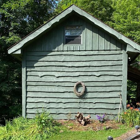 Moore House Inn & Cabins Marlinton Exterior foto
