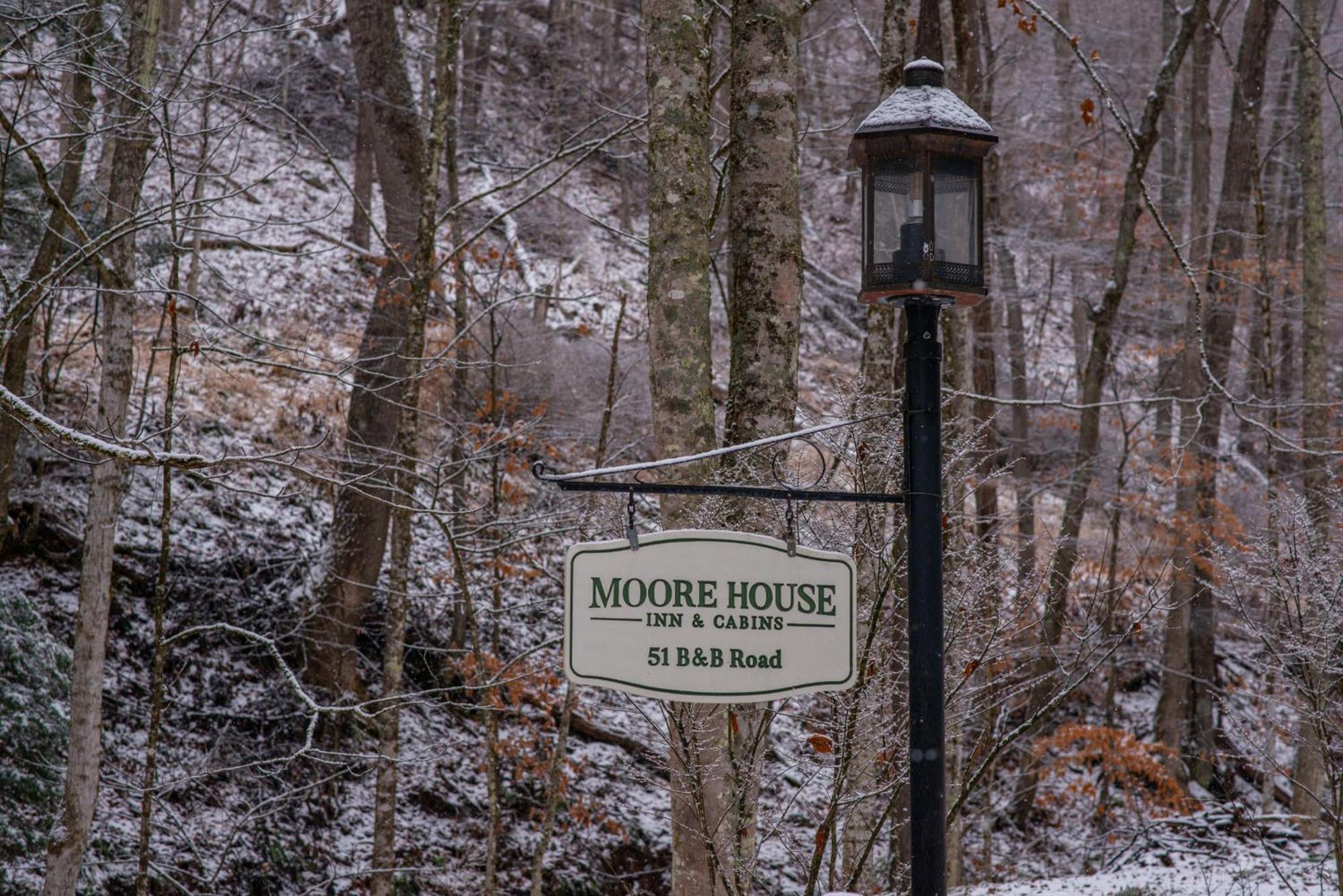 Moore House Inn & Cabins Marlinton Exterior foto